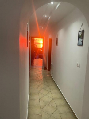 Traceys 3Apartments Borsh